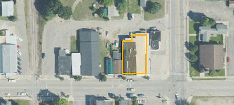 112 Main St