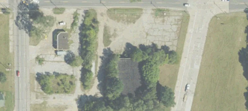 916 Britain Ave