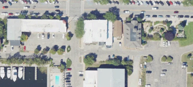 402 Main St