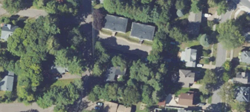 307 Vivian St