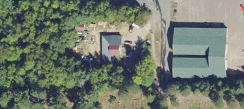 1 Woods Ave