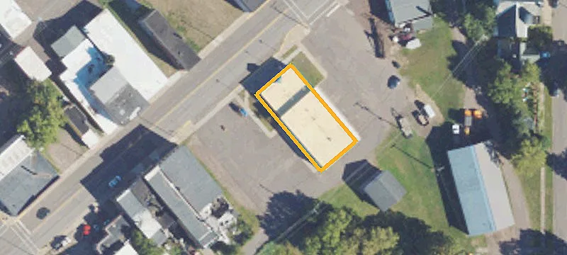 221 Mcleod Ave