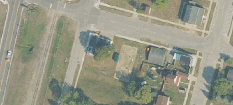 3008 Main St