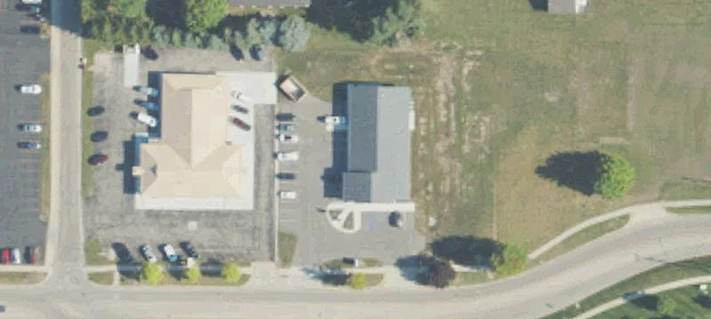 255 Warwick Dr