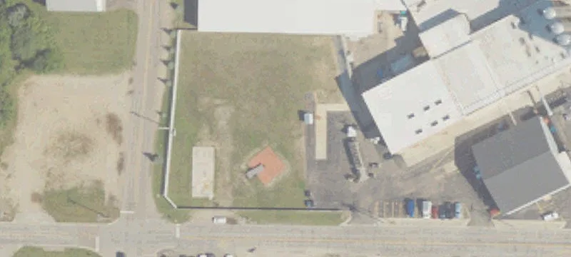 114 Commercial Ave