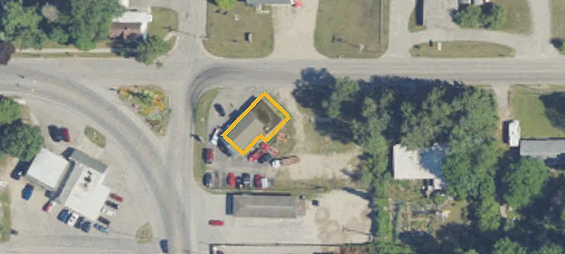 704 Cayuga St