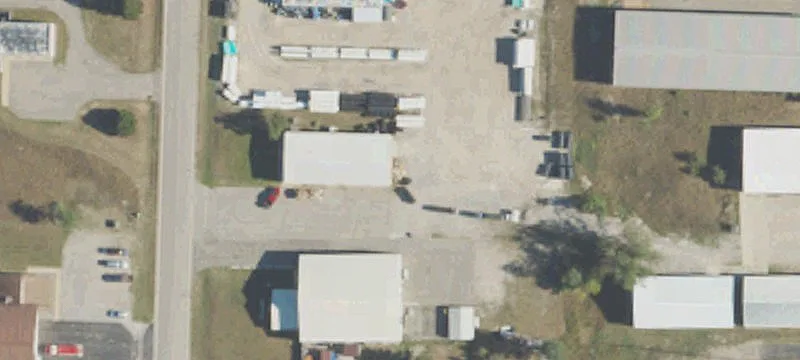 2307 Dupont St