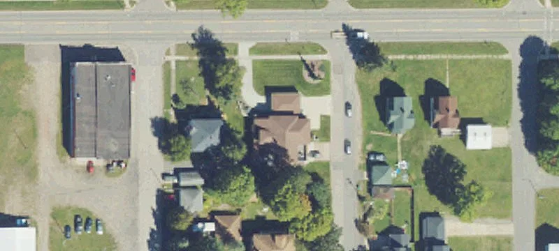 909 Crystal Ave