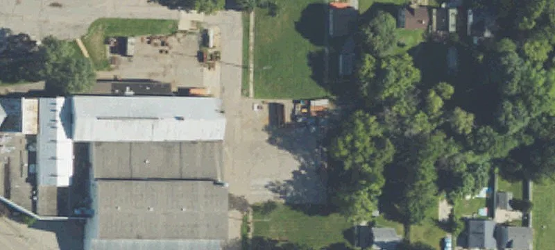 548 William St
