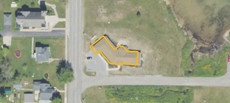200 Cunningham St