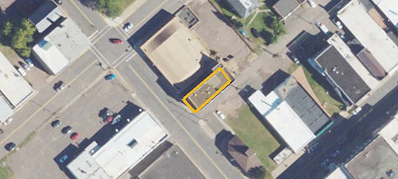 112 Lowell St