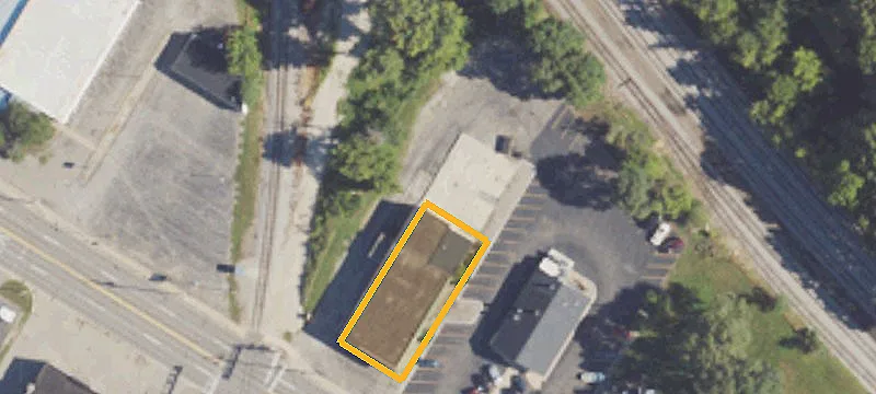 81 Carleton Rd