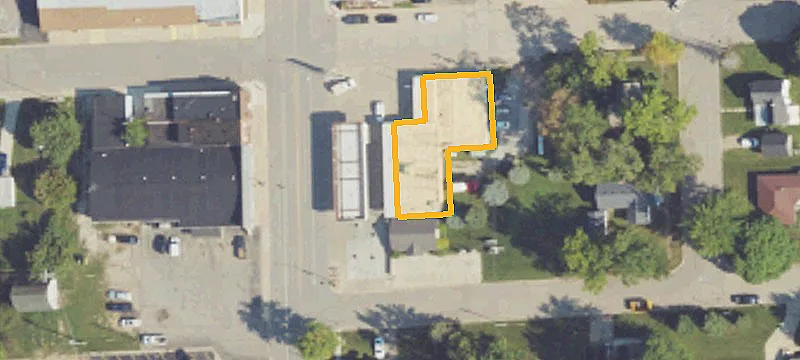 3440 Main St