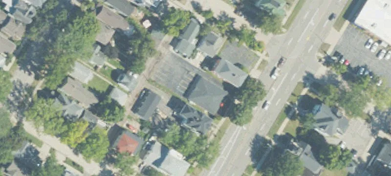 908 Main St