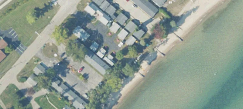 1047 Bay Dr