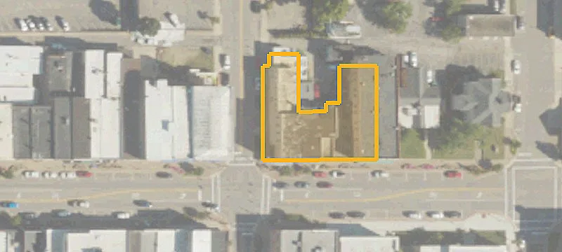 301 Main St
