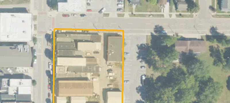 8 Maple St
