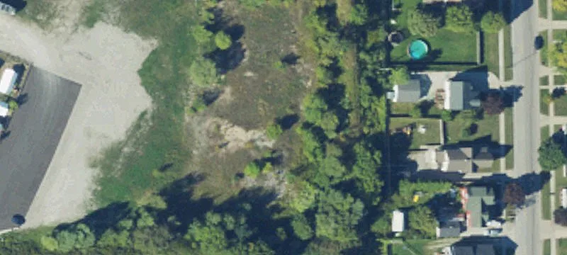 Land Long Lk Ave Rear