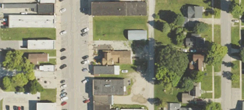 112 Roland St
