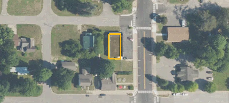 2487 Main St