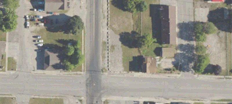 8016 Ml St