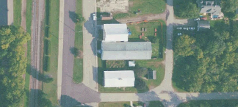 121 Railroad Ave
