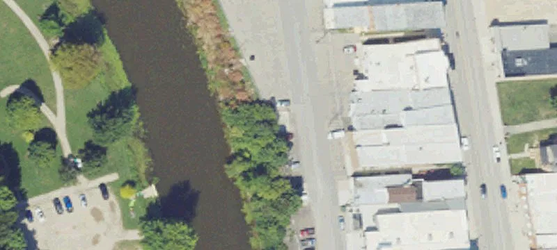 100 Howard Ave