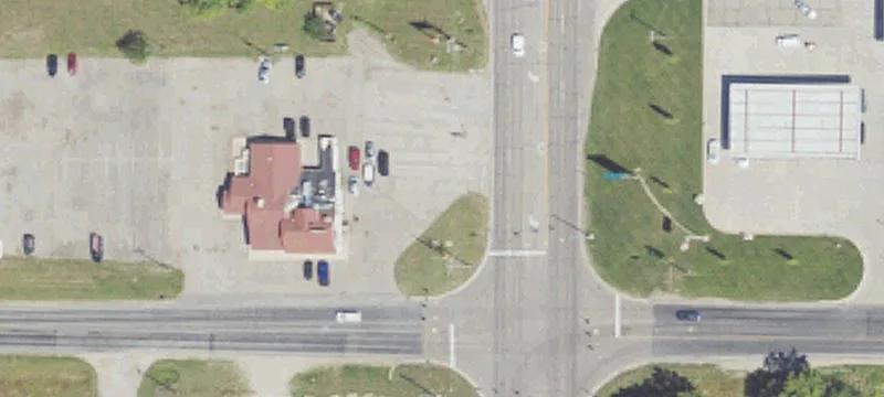 114 Grand Riv Ave