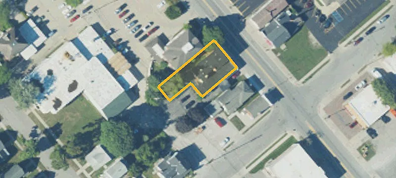 310 Chisholm St