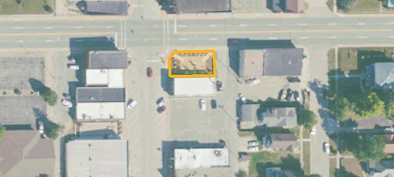 640 Main St