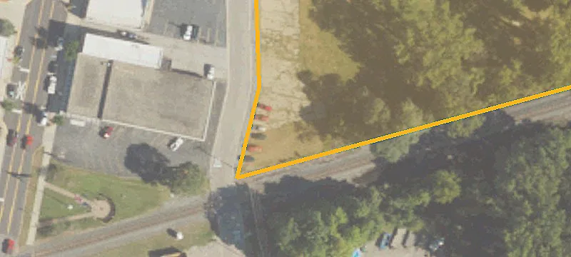 320 Main St