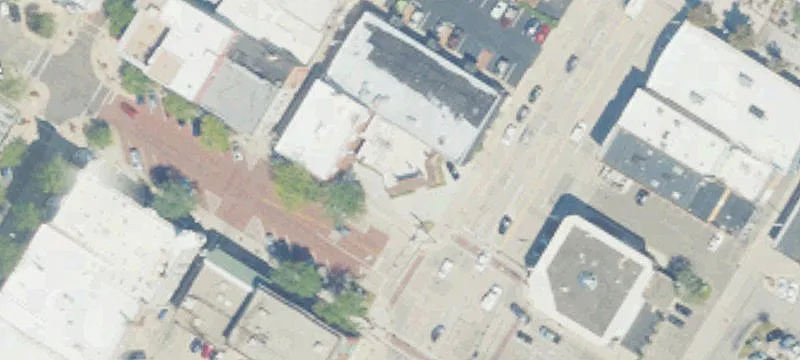 320 Main St
