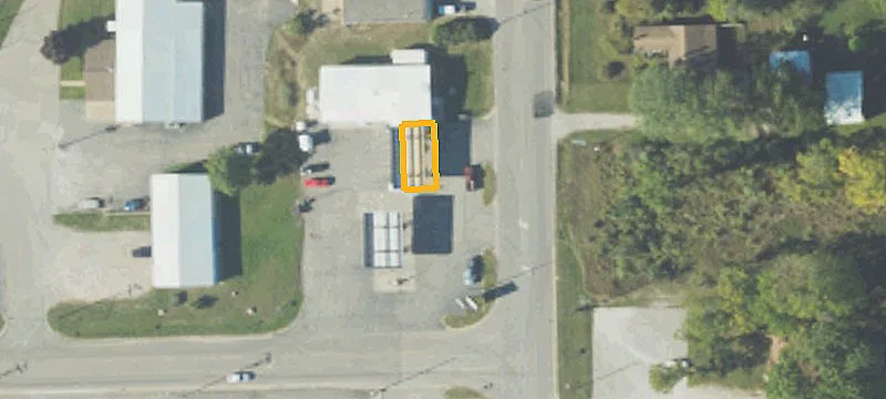 921 Barlow Rd
