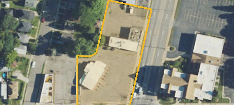 38 Cedar St