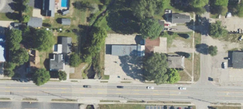 910 Broad St