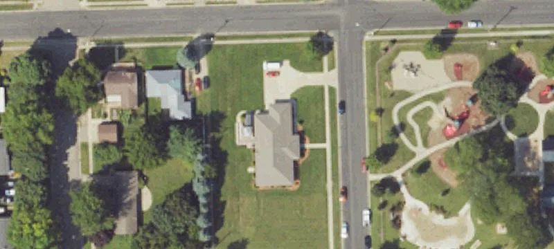 120 Custer St