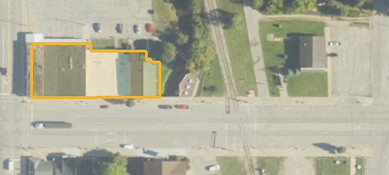 121 Main St