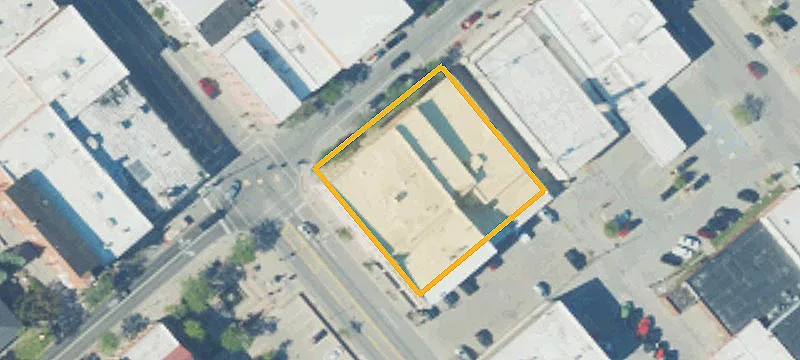 104 2nd Ave