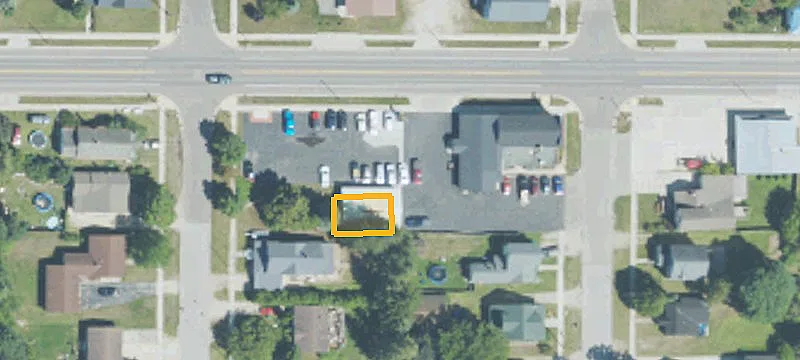 100 2nd St