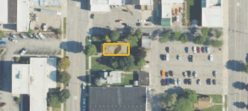 318 Woodworth Ave