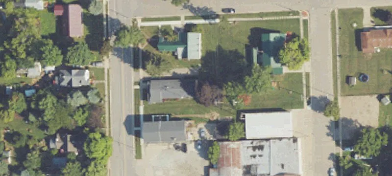 3532 Main St