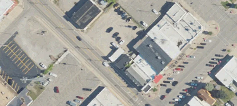 404 James St