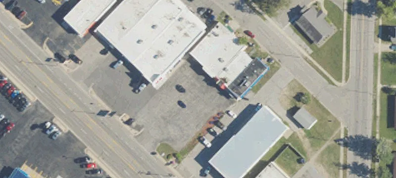 303 James St