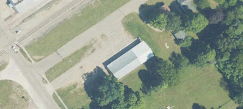 204 Paw Paw St