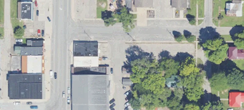 201 Main St