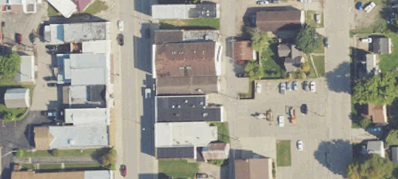 3476 Main St