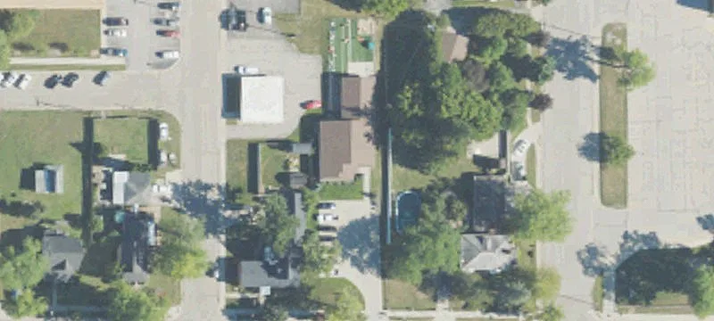 413 Cedar St