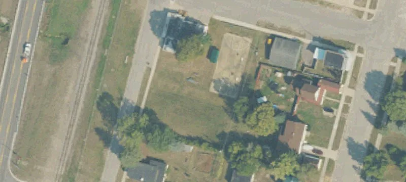 3008 Main St