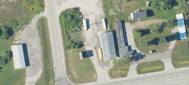 906 Us Hwy 2nd W