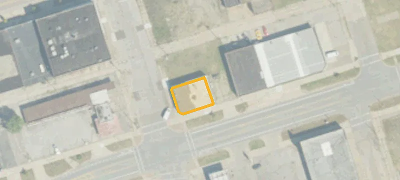 303 Main St